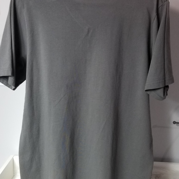 GRAPHIC TEE DOG, WINE, COUCH, NETFLIX - Picture 4 of 8